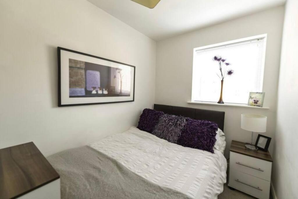 City Centre 2 Bed Apartment Chester Eksteriør billede