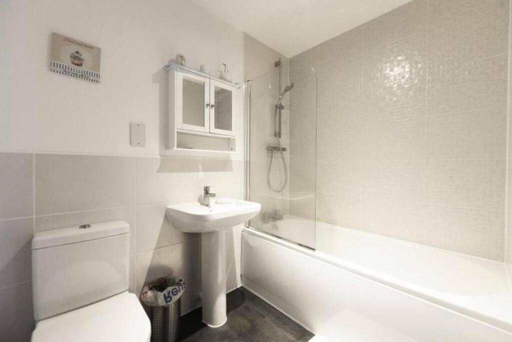 City Centre 2 Bed Apartment Chester Eksteriør billede